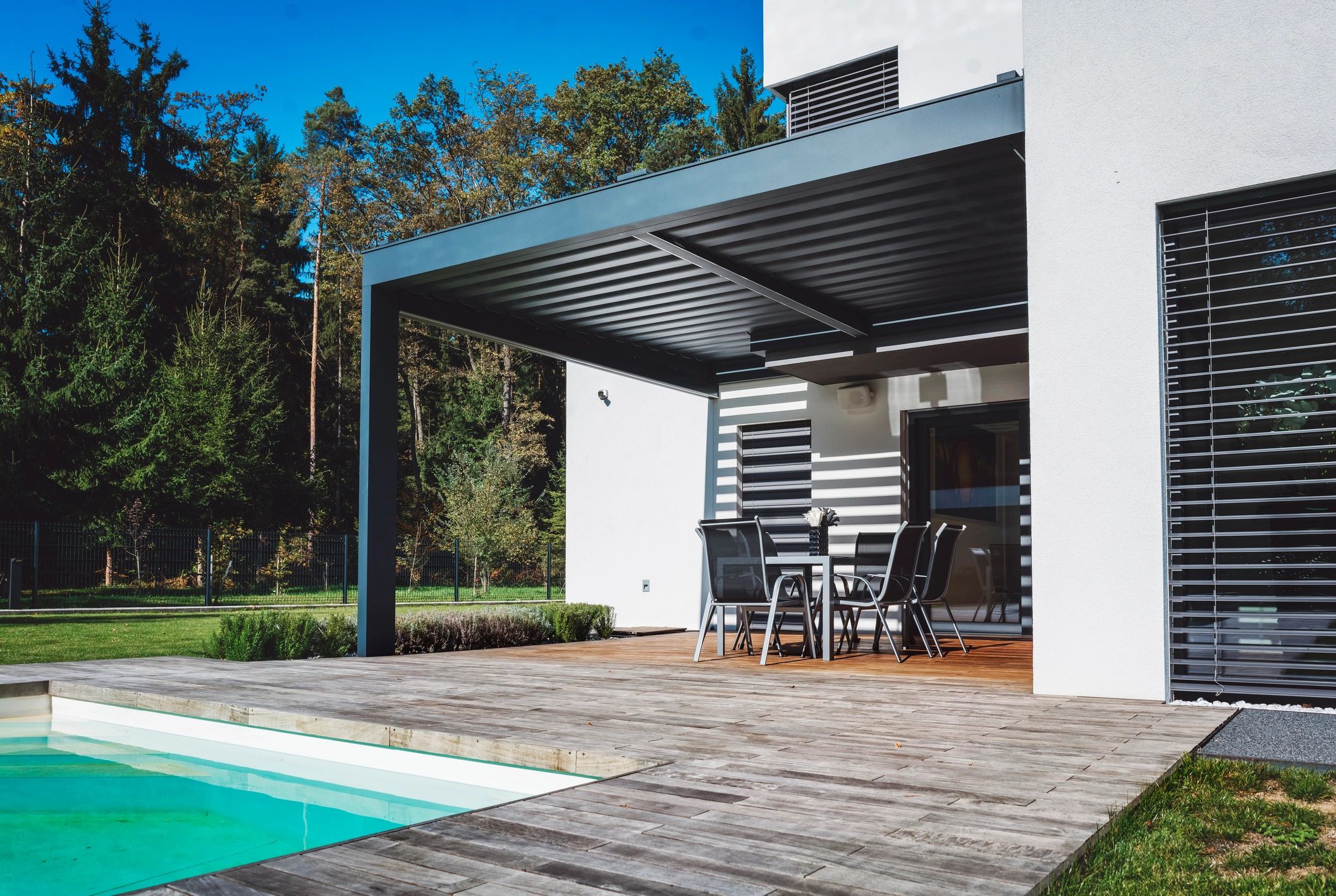 modern backyard deck